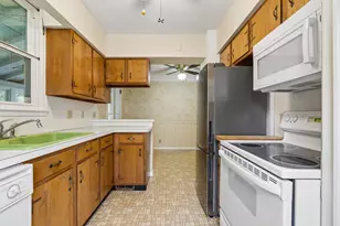 4064 Xenwood Ave S, Saint Louis Park, MN 55416 - Photo 12