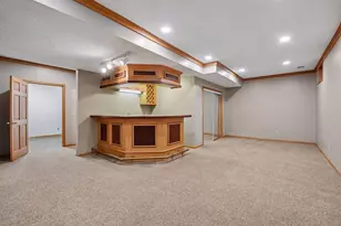 561 Bighorn Dr, Chanhassen, MN 55317 - Photo 52