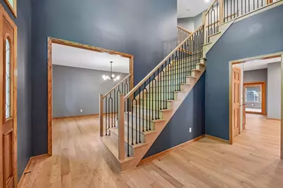 561 Bighorn Drive, Chanhassen, MN 55317 - Photo 10