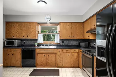 201 Linden Place S, Northfield, MN 55057 - Photo 6