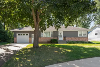 201 Linden Place S, Northfield, MN 55057 - Photo 1