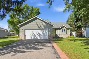 407 12th Ave N, Sartell, MN 56377 - Photo 1