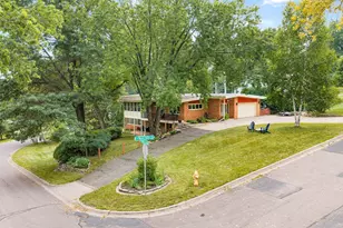 2212 Mary Hills Dr, Golden Valley, MN 55422 - Photo 1