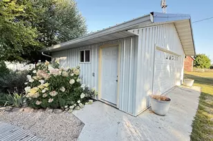 905 210th Ave SW, Appleton, MN 56208 - Photo 2