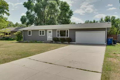 429 Brook Avenue, Moorhead, MN 56560 - Photo 2