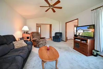 30 Tews Avenue, Lewiston, MN 55952 - Photo 4