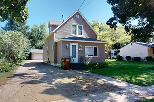 441 Center Ave S, Glenville, MN 56036 - Photo 1