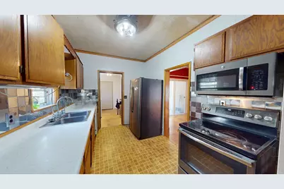 441 Center Avenue S, Glenville, MN 56036 - Photo 10