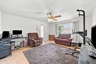 325 3rd Ave W, Halstad, MN 56548 - Photo 6