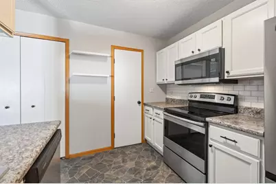 14756 Excelsior Lane #15, Apple Valley, MN 55124 - Photo 16