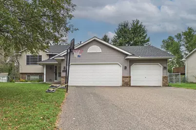 26245 Golden Avenue, Wyoming, MN 55092 - Photo 2
