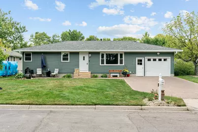 1709 14th Street E, Glencoe, MN 55336 - Photo 1