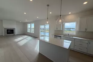 7621 Lotus Ln, Lino Lakes, MN 55038 - Photo 4
