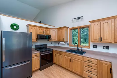 200 Mapleridge Drive, Mankato, MN 56001 - Photo 8
