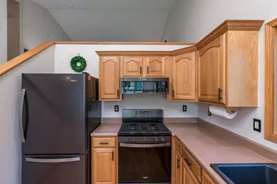 200 Mapleridge Drive, Mankato, MN 56001 - Photo 10
