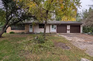 796 Stoughton Ave, Chaska, MN 55318 - Photo 1