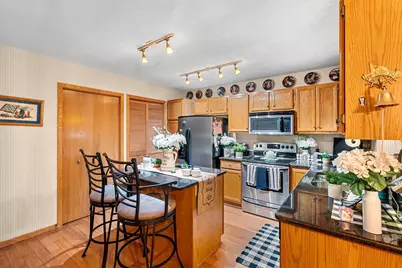 15202 Greenhaven Way, Burnsville, MN 55306 - Photo 6