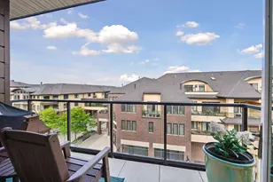 875 Lake St N, Wayzata, MN 55391 - Photo 10