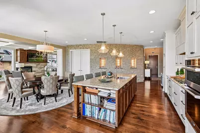 875 Lake Street N #401, Wayzata, MN 55391 - Photo 8