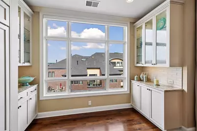 875 Lake Street N #401, Wayzata, MN 55391 - Photo 6