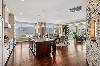875 Lake Street N #401, Wayzata, MN 55391 - Photo 1
