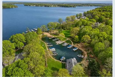 28200 Boulder Circle, Shorewood, MN 55331 - Photo 2