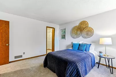 762 Elrene Court, Eagan, MN 55123 - Photo 14