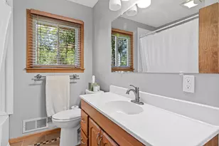 6810 Brookview Dr NE, Fridley, MN 55432 - Photo 16