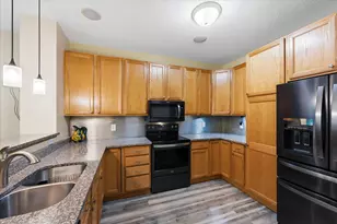 14355 Raymond Ln, Eden Prairie, MN 55347 - Photo 18