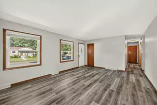 1604 9th Ave SE, Rochester, MN 55904 - Photo 2