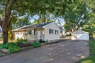 180 Grenadier Ave N, Oakdale, MN 55128 - Photo 6