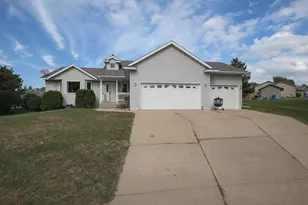 715 Prairie Ln, Sauk Rapids, MN 56379 - Photo 2