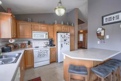 715 Prairie Lane, Sauk Rapids, MN 56379 - Photo 8