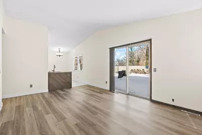5885 Hidden Oaks Circle SE, Prior Lake, MN 55372 - Photo 12