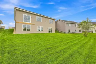 1727 Spruce St, Farmington, MN 55024 - Photo 32