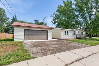 104 Central Avenue S, Dodge Center, MN 55927 - Photo 28