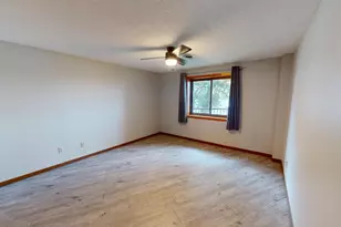 808 Lake Chapeau Dr, Albert Lea, MN 56007 - Photo 10