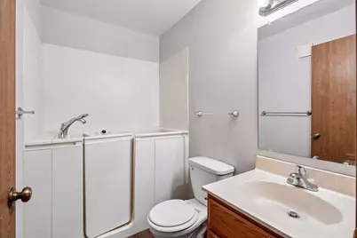 15275 Lesley Lane, Eden Prairie, MN 55346 - Photo 18
