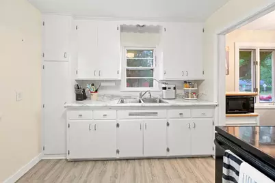 7545 Vincent Avenue S, Richfield, MN 55423 - Photo 12