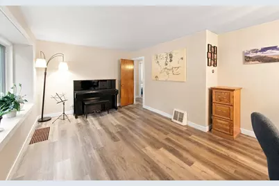 7545 Vincent Avenue S, Richfield, MN 55423 - Photo 2