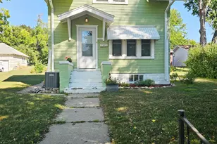 822 4th Ave, Madison, MN 56256 - Photo 2