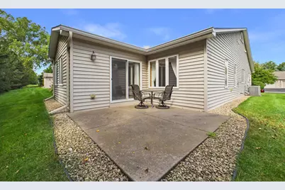 920 Evergreen Court, Vadnais Heights, MN 55127 - Photo 2