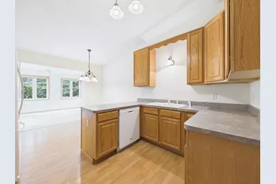 920 Evergreen Court, Vadnais Heights, MN 55127 - Photo 16