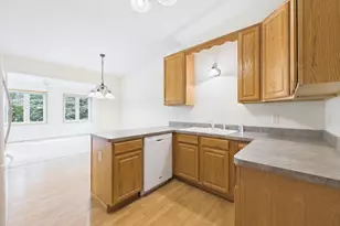 920 Evergreen Ct, Vadnais Heights, MN 55127 - Photo 16