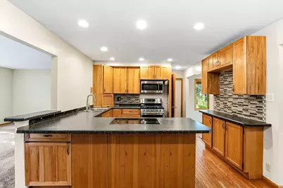8500 Quinn Avenue S, Bloomington, MN 55437 - Photo 8