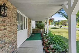 1000 Tiller Ln, Shoreview, MN 55126 - Photo 4