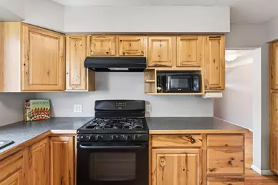 8945 Colfax Avenue S, Bloomington, MN 55420 - Photo 4