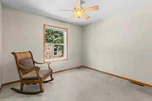 379 Wheelock Parkway E, Saint Paul, MN 55130 - Photo 20