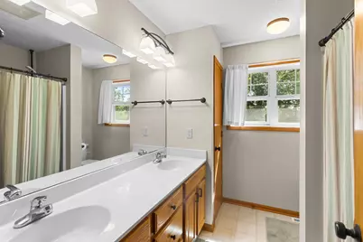 379 Wheelock Parkway E, Saint Paul, MN 55130 - Photo 22