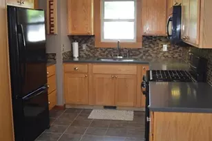 808 6th St, Moose Lake, MN 55767 - Photo 2